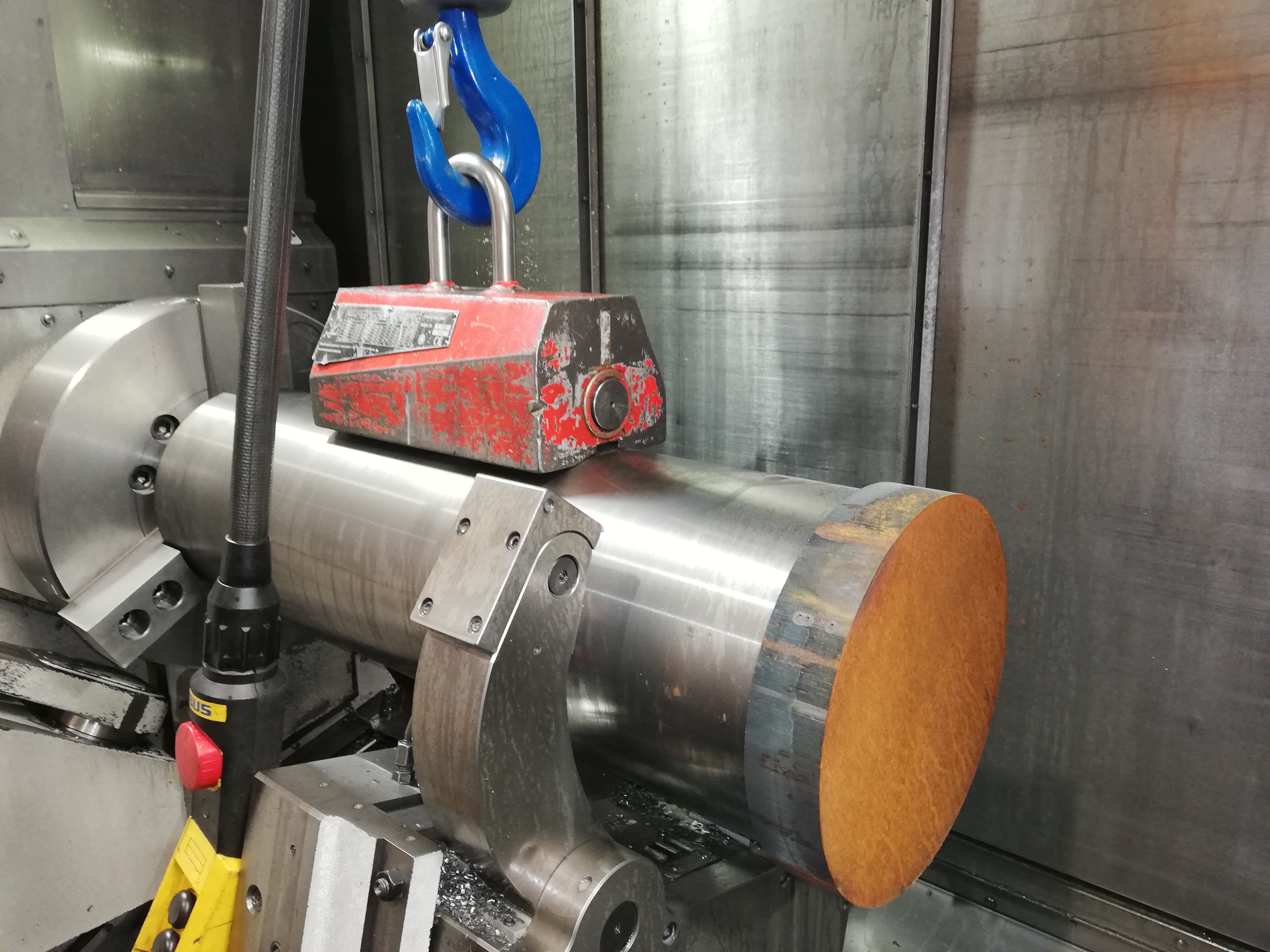 Custom-Made Lifting Magnets and Magnetic Chucks—When Do You Need Them and What Does Their Production Entail